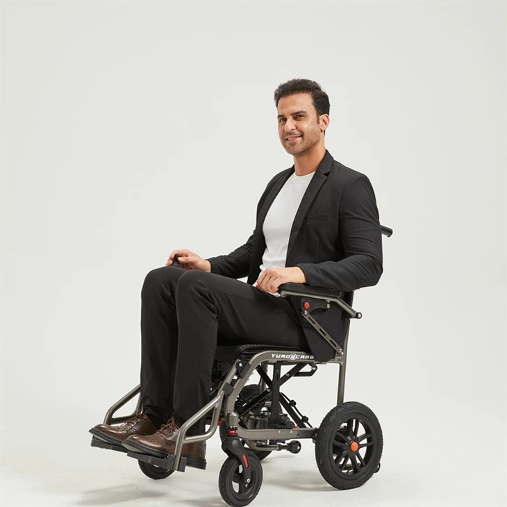 Super Light Weight Folding Electric Wheelchair